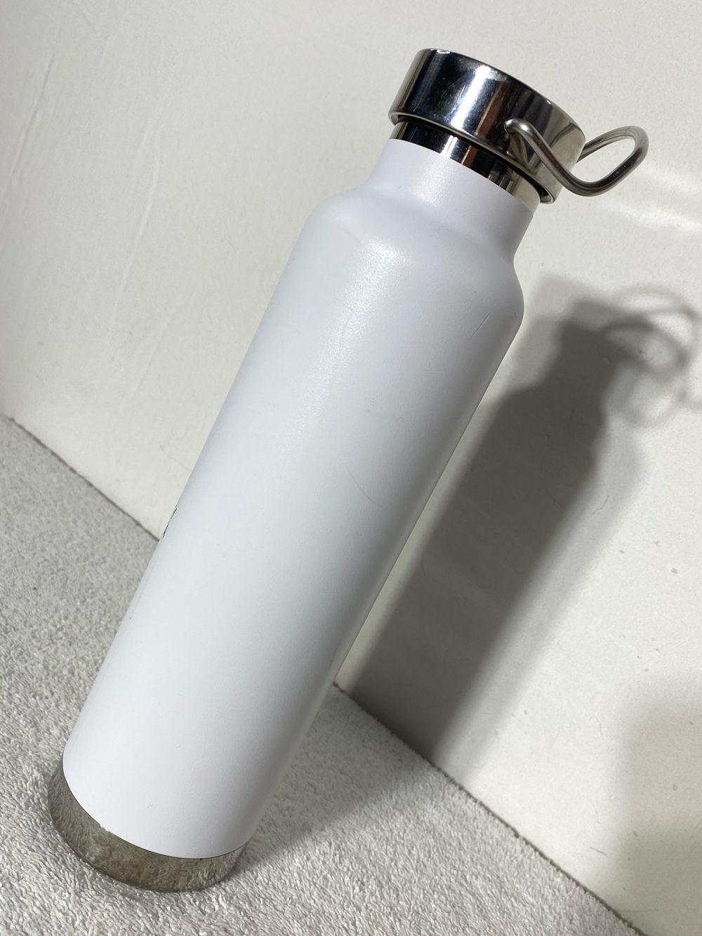 University of Alberta White Stainless Steel Water Bottle Hydroflask - Picture 5 of 14